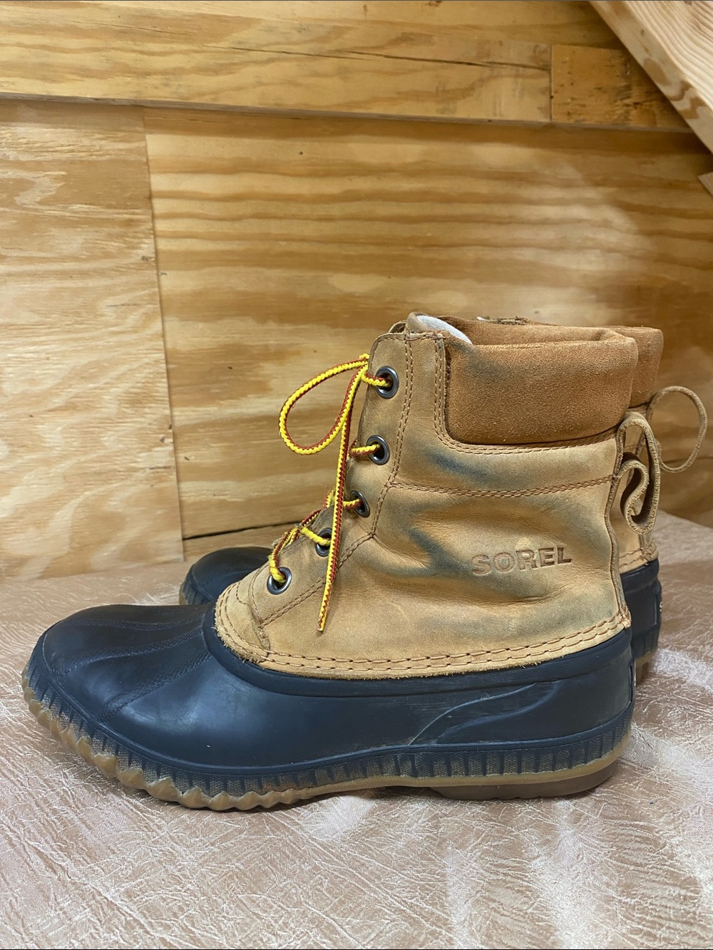 Sorel Tan Leather and Black Rubber Duck Boots with Yellow Laces